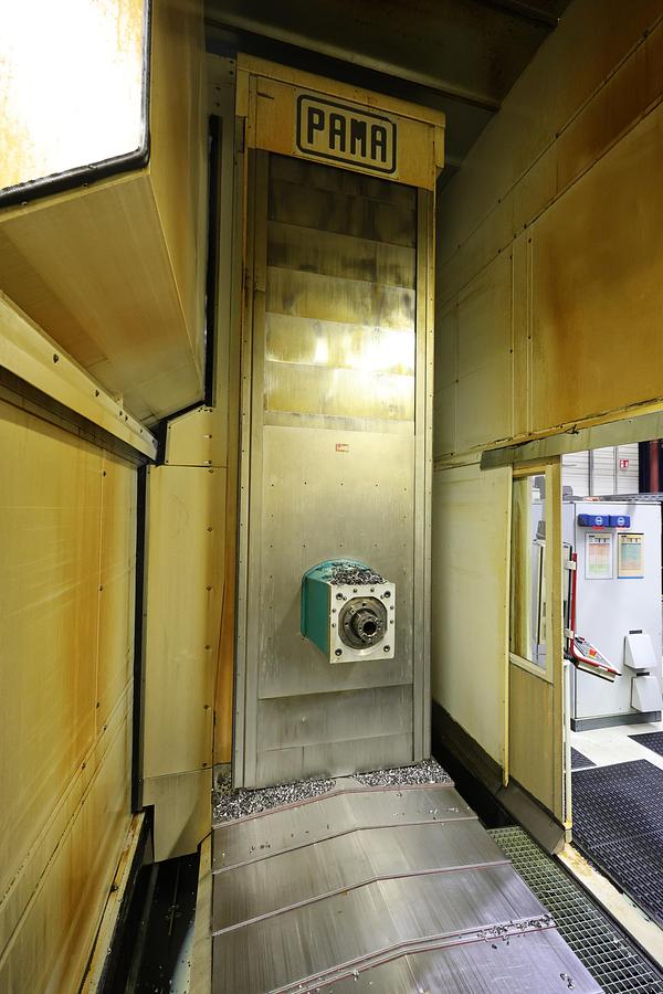 Used Pama Speedmat 2/TR 8 CNC Universal Machining Center with Twin Pallet Changer