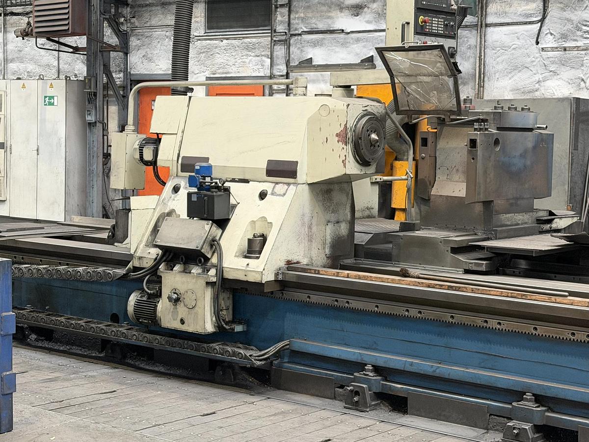 Used Poreba TCF 160 x 6000 CNC Three Slides Horizontal Lathe