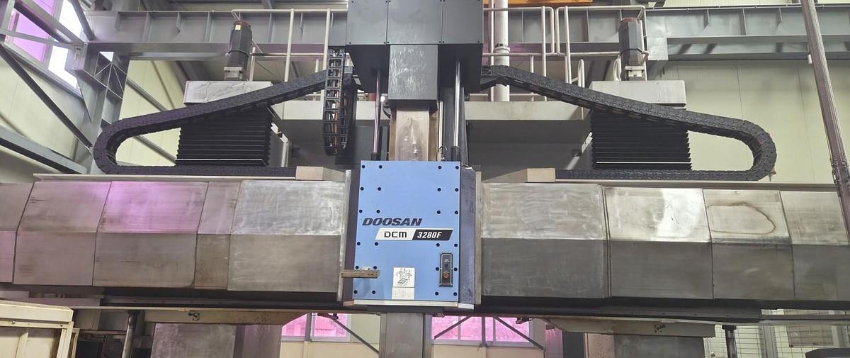 Used Doosan DCM 3280 CNC Double Column Planer Type Milling Machine