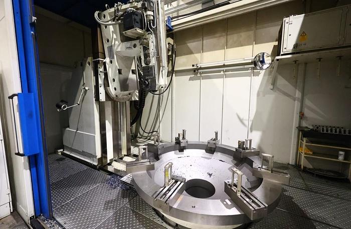 Used Gleason - Pfauter P 2000/2400 CNC Vertical Gear Hobbing Machine