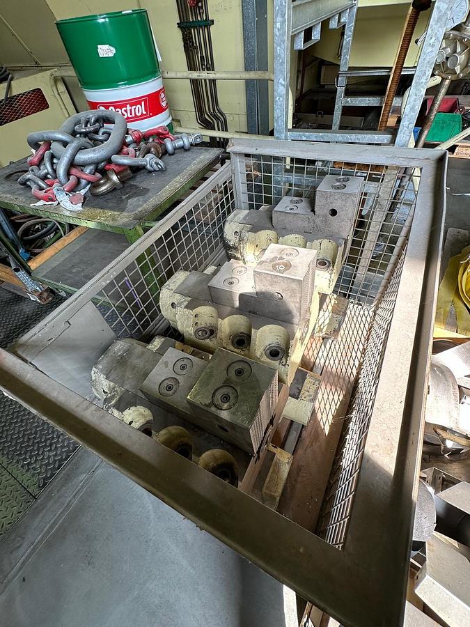 Used Dorries Scharmann Contumat 3 MC VC 4200/360 CNC Vertical Boring & Milling Machine with 2 Rams and Live Spindle