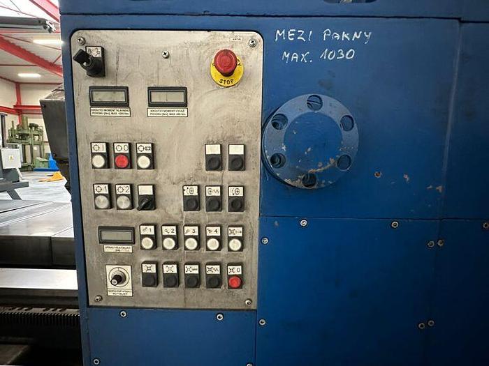 Used Skoda SNT 220 CNC Heavy Duty Horizontal Lathe