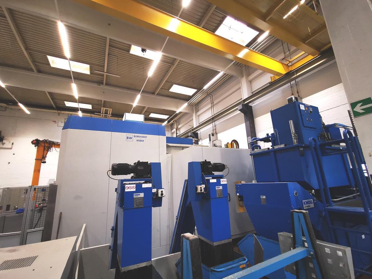 Used BURKHARDT + WEBER / MCR 900 HVC 2 Pallets Universal Machining Center 