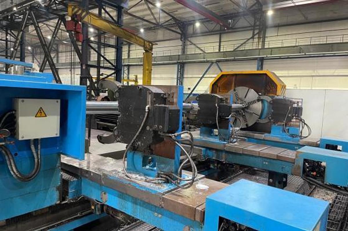 Used Giuseppe Giana GGH 1100/760 x 12000 CNC Horizontal Lathe