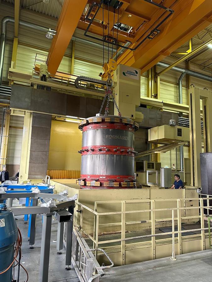 Used Dorries Scharmann Contumat 3 MC: VC 4200/360 CNC Vertical Boring & Milling Machine with Live Spindle on Vertical Ram & Live Spindle on Side Head