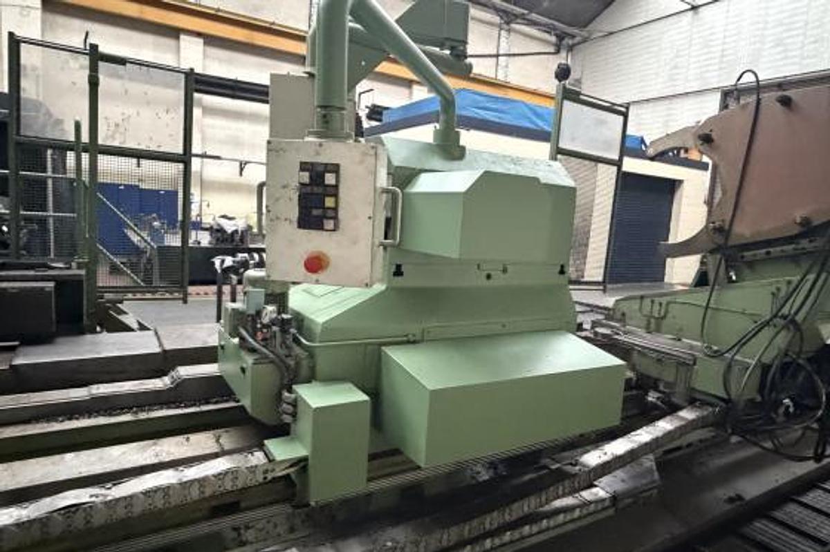 Used Tacchi HD3 / 130L CNC Horizontal Lathe with Live Spindle Milling Tower & C-Axis