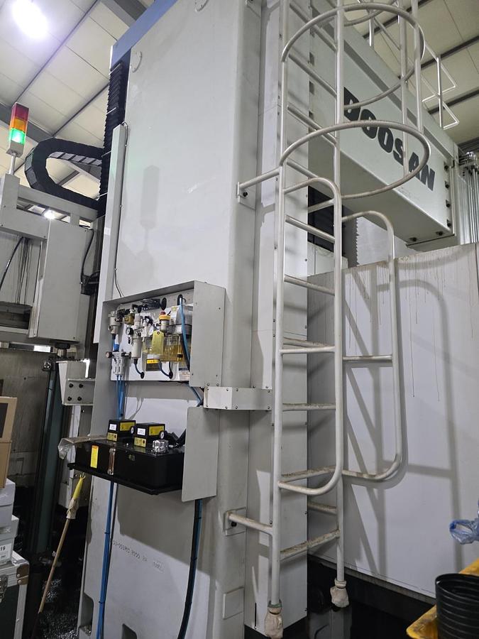 Used 2019 Doosan DCM 2740F II Double Column Bridge Type Multi Machining Center