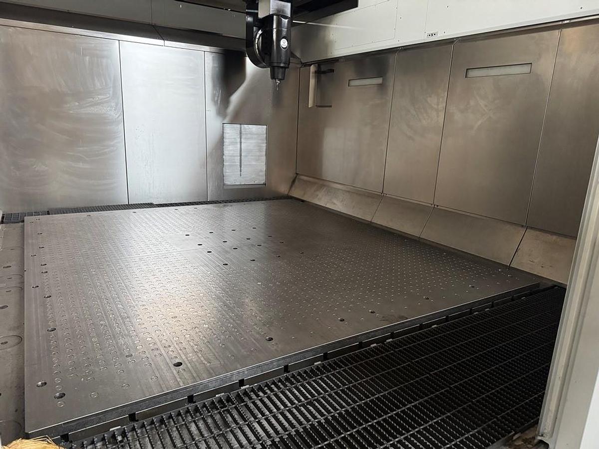 Used Parpas Diamond Linear 30 5-Axis CNC Gantry Type Milling Machine
