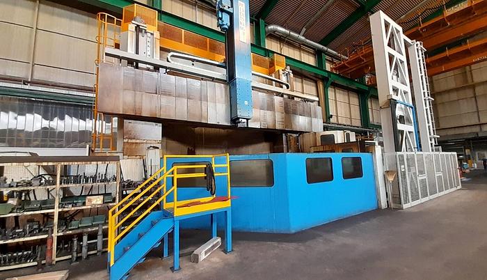 Used Pietro Carnaghi AC 62 CNC Vertical Boring & Milling Machine with Live Spindle & Table C-Axis