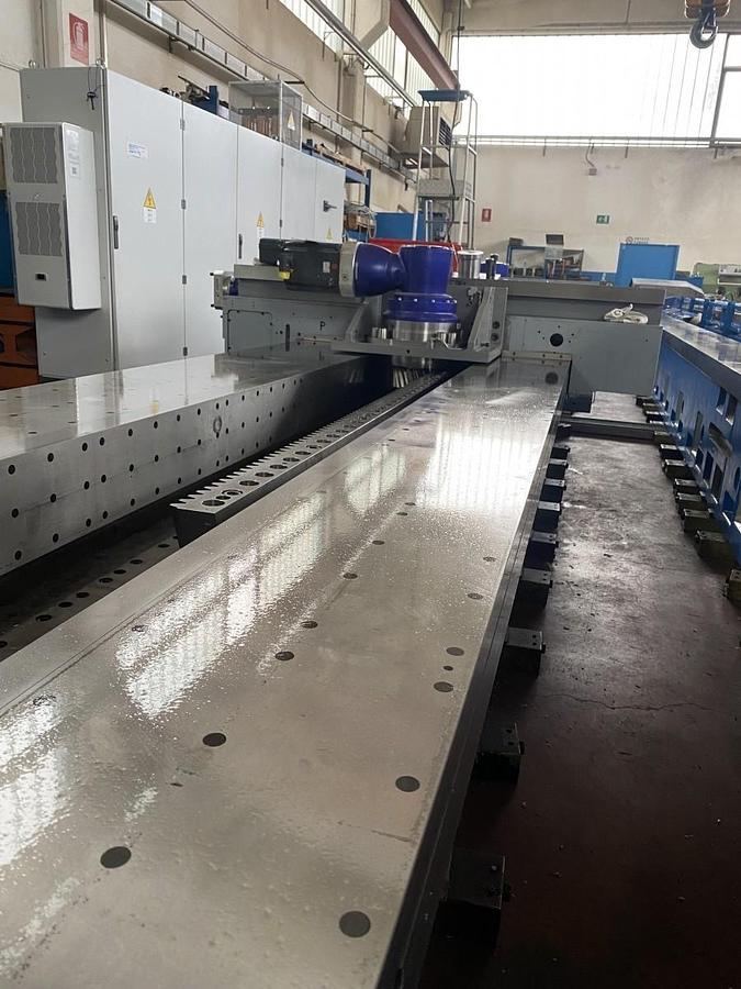 Used WMW DXWD 1800 Heavy-Duty CNC Horizontal Lathe