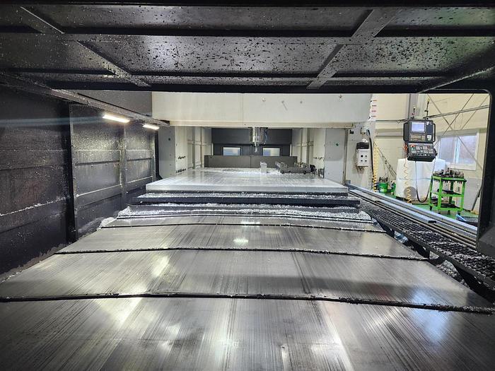 Used Doosan BM 2740M CNC Bridge Type Machining Center