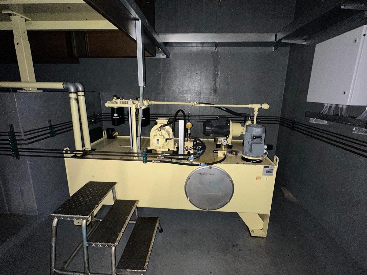 Used Dorries Scharmann Contumat 3 MC: VC 4200/360 CNC Vertical Boring & Milling Machine with Live Spindle on Vertical Ram & Live Spindle on Side Head