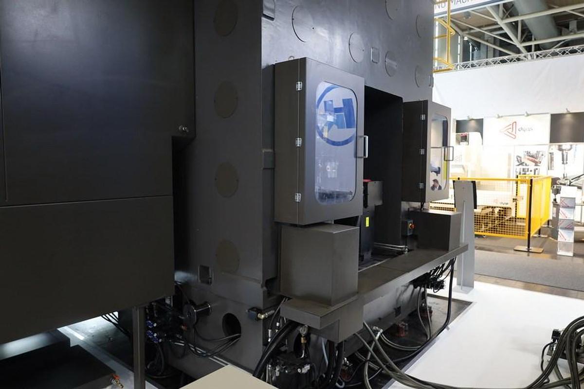 Used Hankook VTC 200E CNC Double Column Vertical Boring & Turning Machine with Live Spindle
