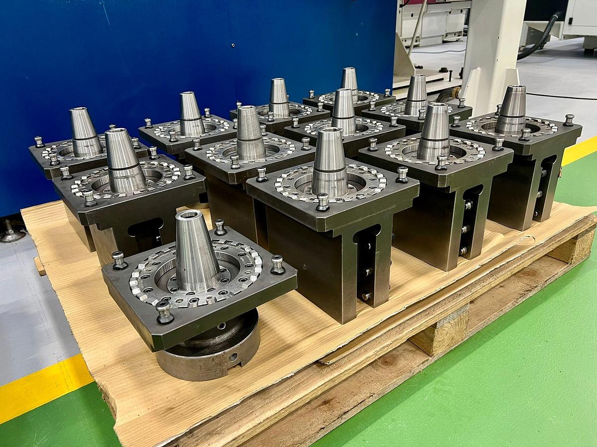 Used 2011 HNK VTC 14/16