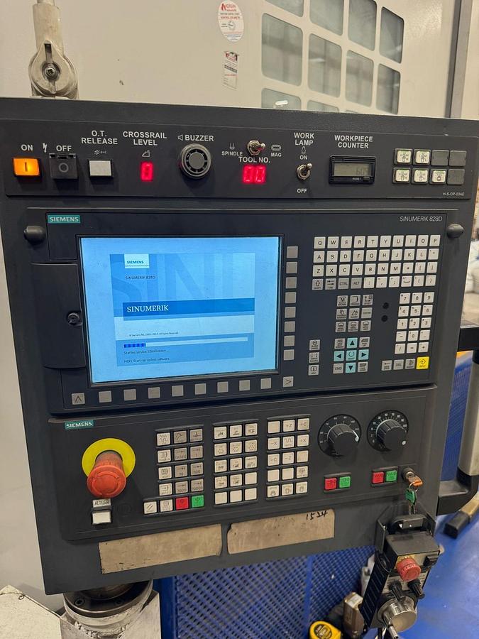 Used Honor Seiki VL-400CM CNC Vertical Boring & Milling Machine with Live Spindle & Table C-Axis