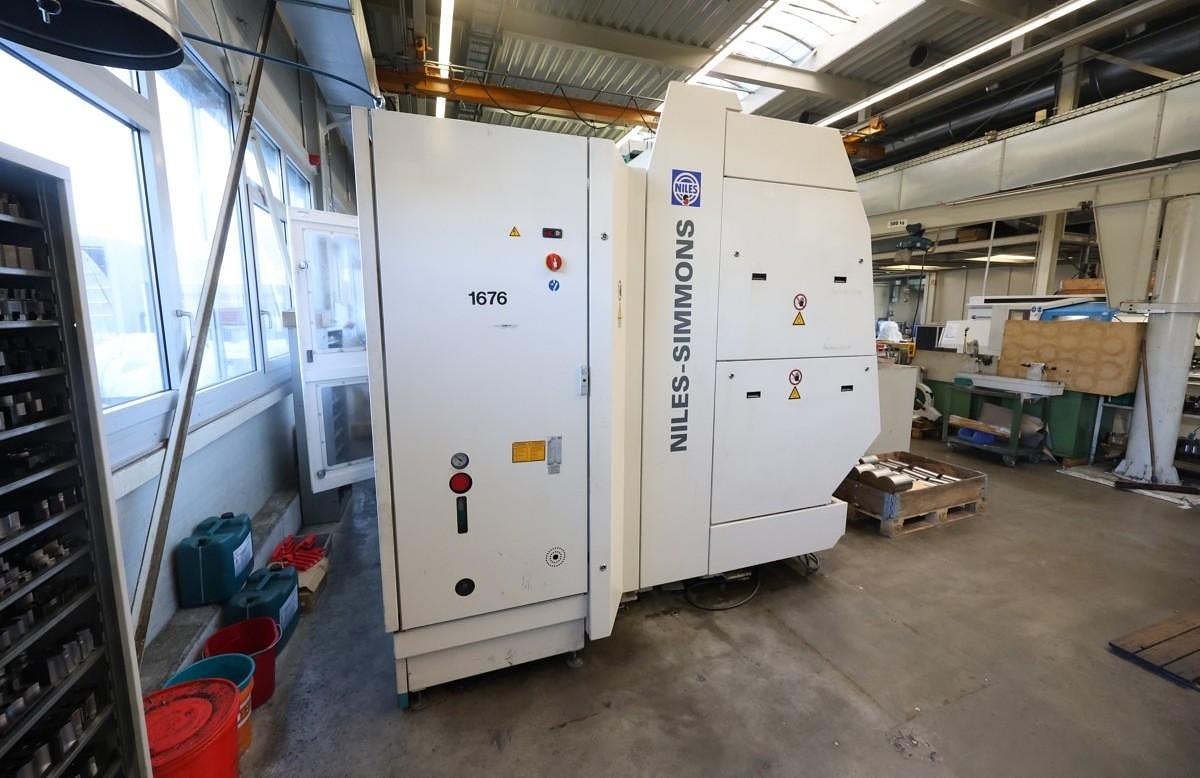 Used Niles Simmons N20-2 CNC Turning & Milling Center