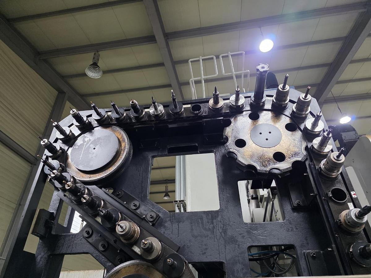 Used 2019 Doosan DCM 2740F II Double Column Bridge Type Multi Machining Center