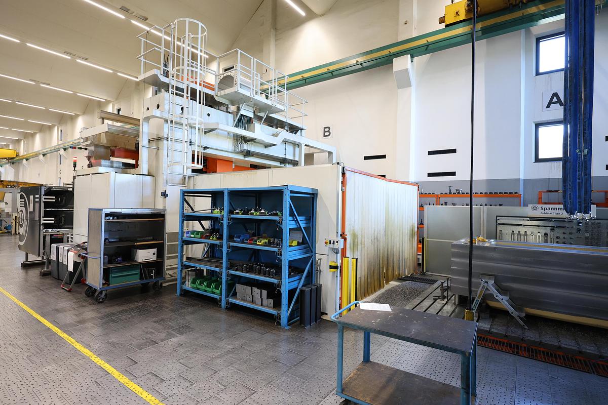 Used Kolb CUBIMAT VD CNC Double Column Planer Type Milling Machine