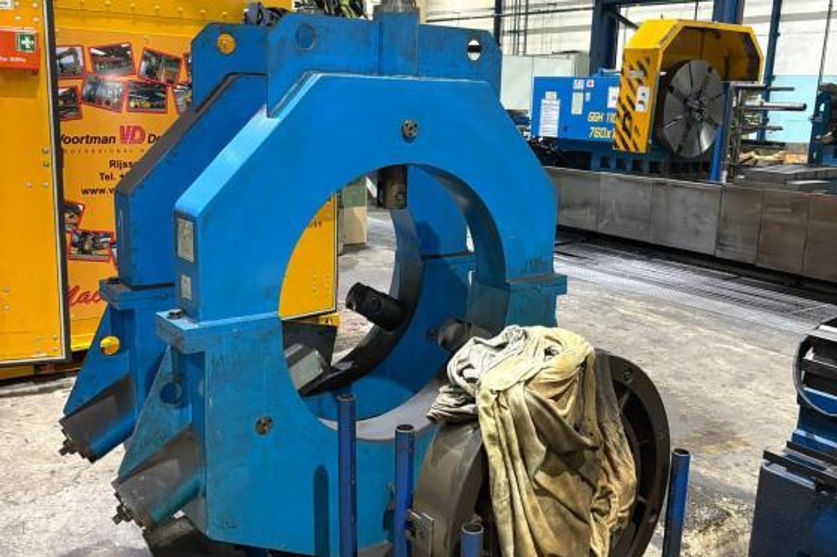 Used Giuseppe Giana GGH 1100/760 x 12000 CNC Horizontal Lathe