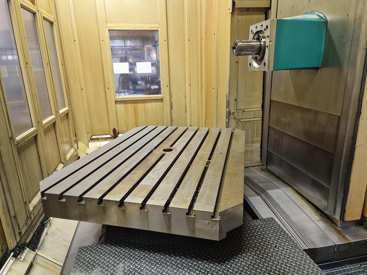 Used Pama Speedmat 2/TR 8 CNC Universal Machining Center with Twin Pallet Changer