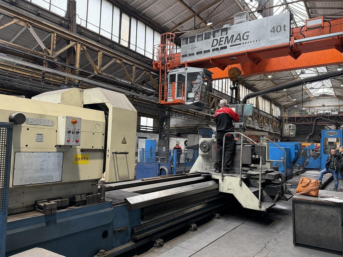 Used Poreba TCF 160 x 6000 CNC Three Slides Horizontal Lathe