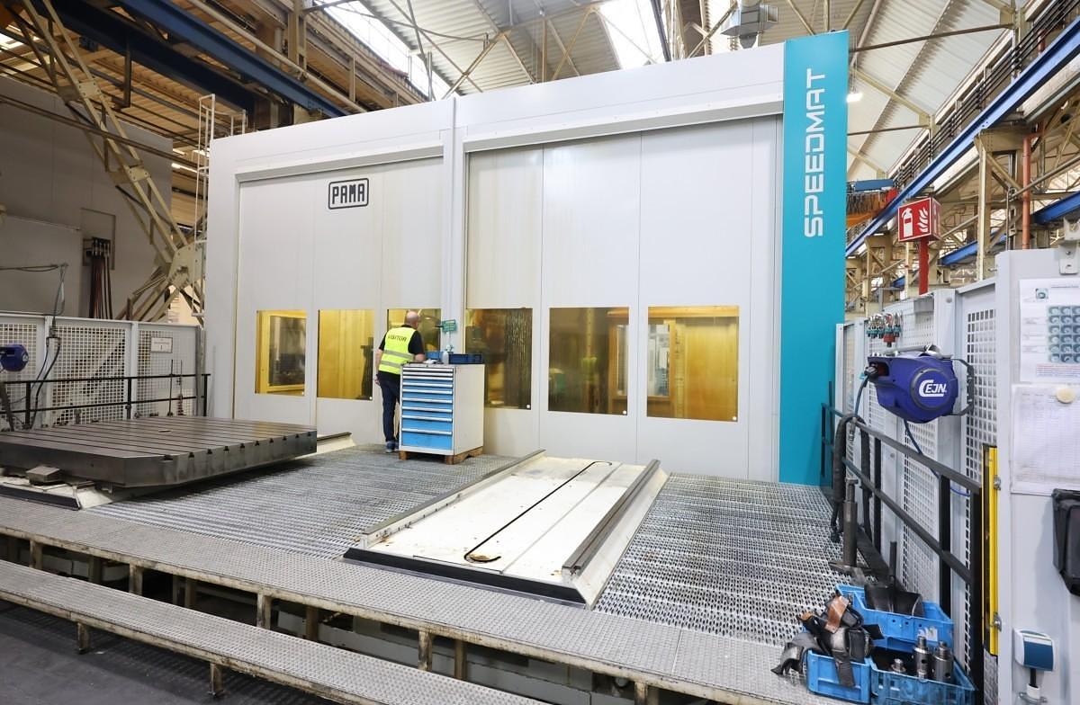 Used Pama Speedmat 4/TR 25 CNC Universal Machining Center with Twin Pallet Changer 
