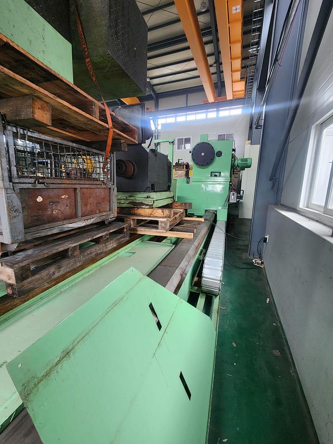 Used Hankook Dynaturn 26 CNC Heavy Duty Horizontal Lathe