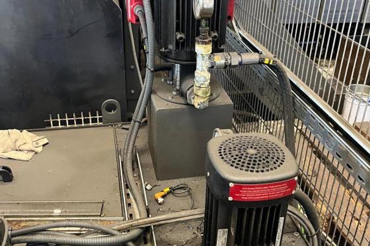 Used Juaristi ML3 CNC Floor-Type Travelling Column Horizontal Boring Machine