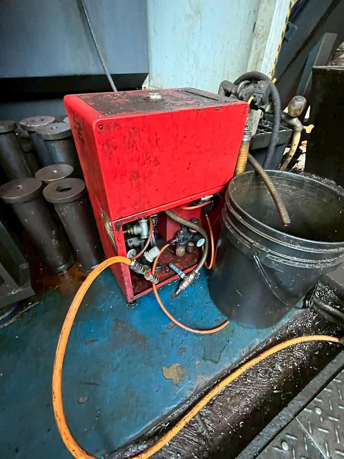 Used AWEA LG 8050 CNC Double Column Gantry Type Machining Center