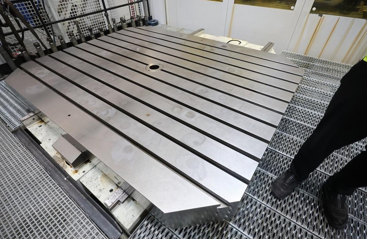 Used Pama Speedmat 4/TR 25 CNC Universal Machining Center with Twin Pallet Changer