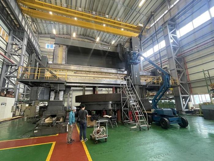 Used Homma HTM 70/90 CNC Double Column Heavy-Duty Gantry Type Vertical Boring & Milling Machine