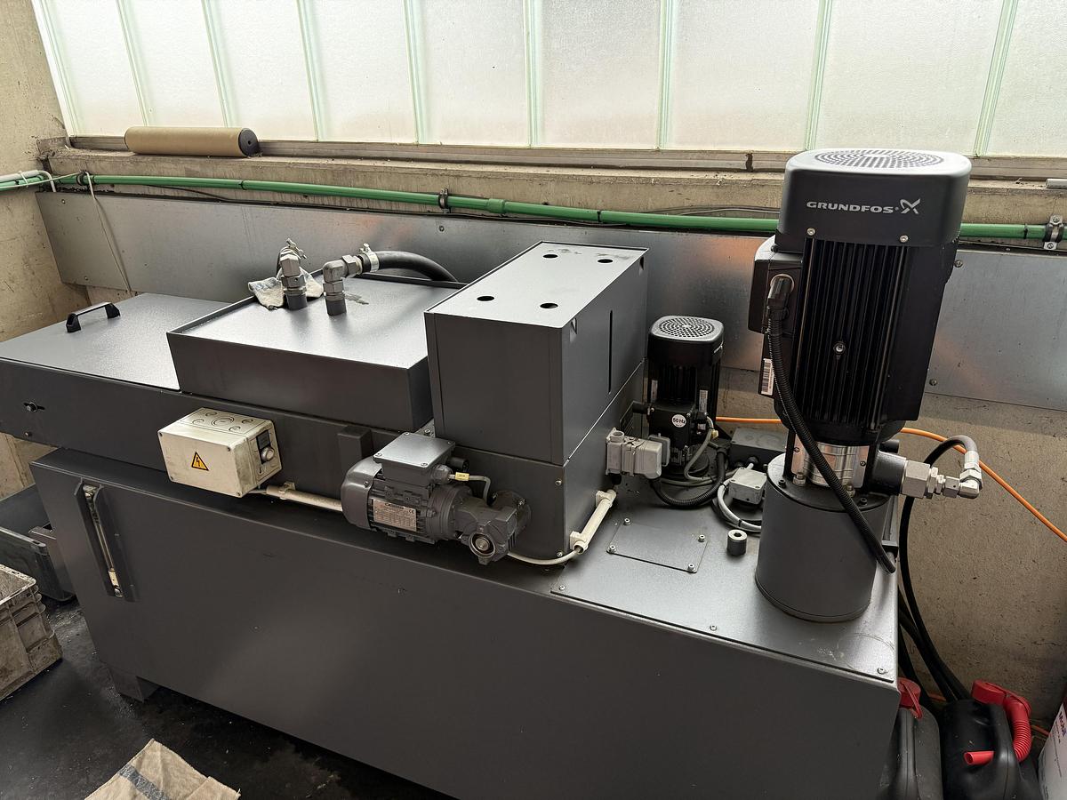 Used Axa VPC 55 UT CNC 5-Axis Simultaneous Milling & Turning Machining Center