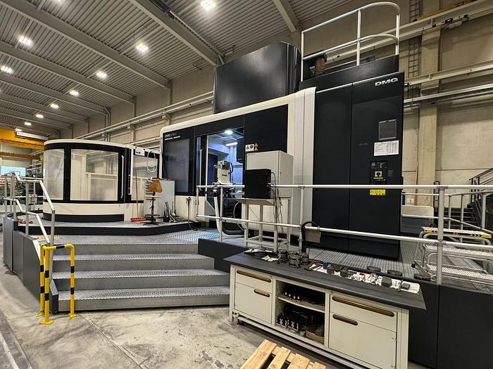 Used DMG DMC 210 U CNC 5-Axis Machining Center with RS 3 Pallet Rotary Storage