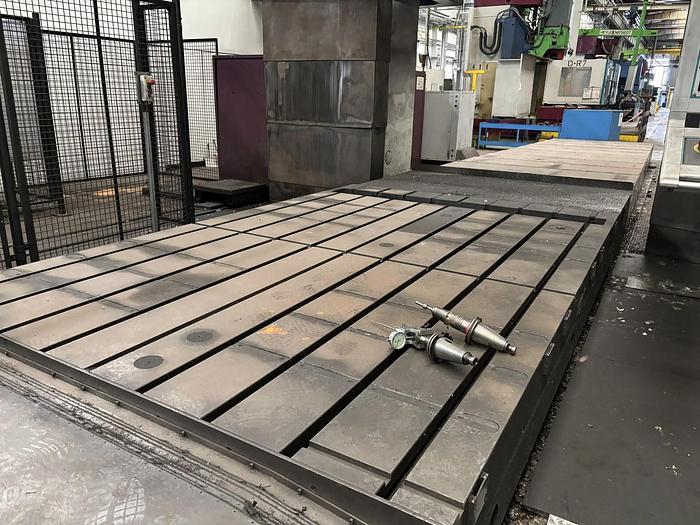 Used Waldrich Coburg 17S-10 FP 225 NC Portal Milling Machine with Double Table