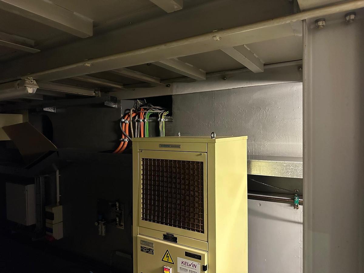 Used Dorries Scharmann Contumat 3 MC: VC 4200/360 CNC Vertical Boring & Milling Machine with Live Spindle on Vertical Ram & Live Spindle on Side Head