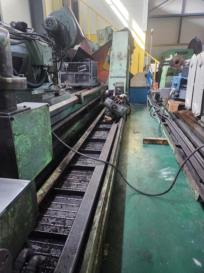 Used Hankook Dynaturn 26 CNC Heavy Duty Horizontal Lathe