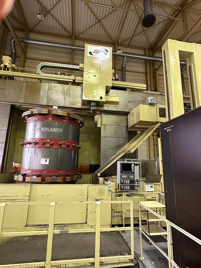 Used Dorries Scharmann Contumat 3 MC: VC 4200/360 CNC Vertical Boring & Milling Machine with Live Spindle on Vertical Ram & Live Spindle on Side Head
