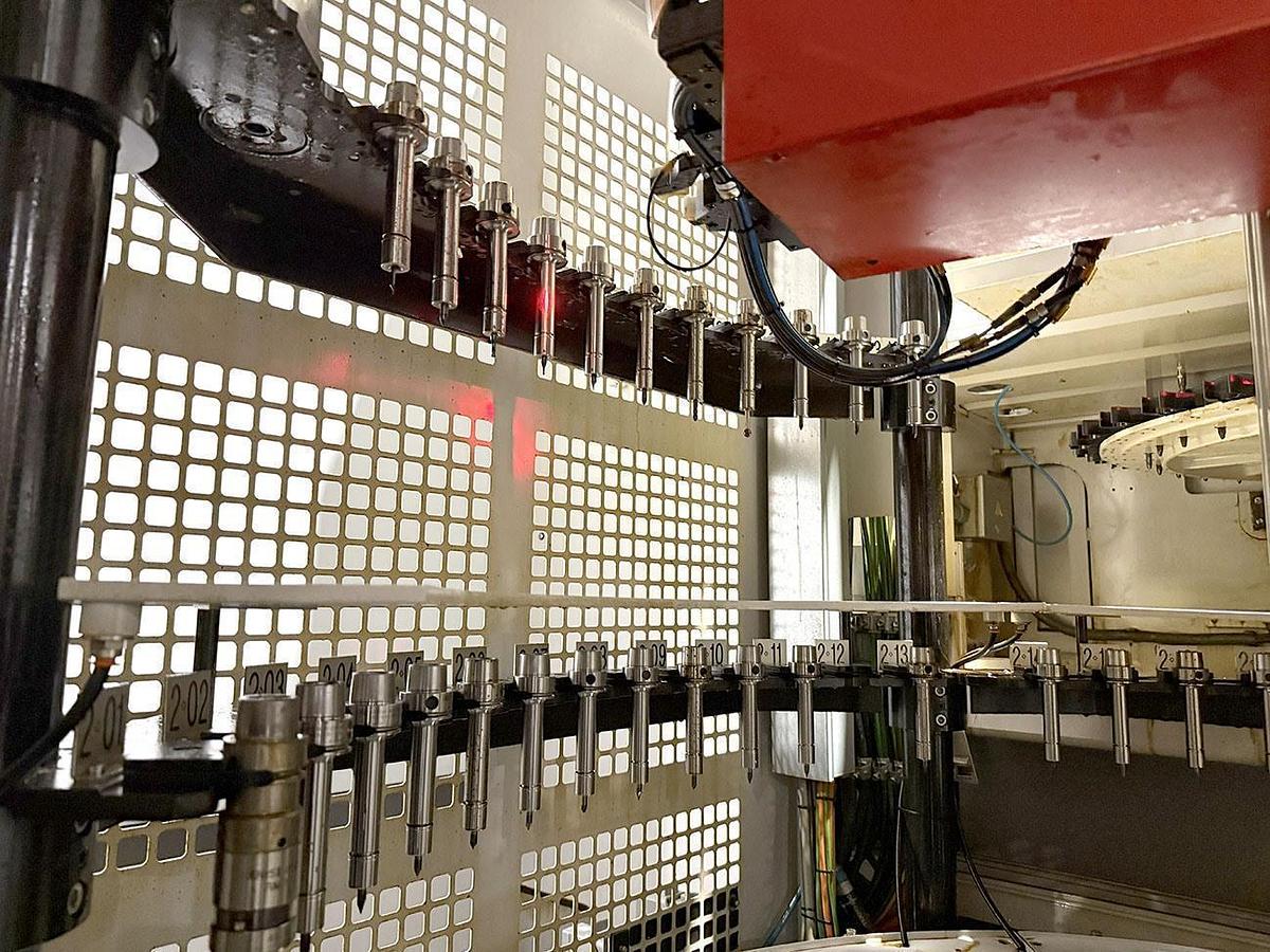 Used 3x Breten 5-Axis Machining Centers with Fanuc Robot Loader 