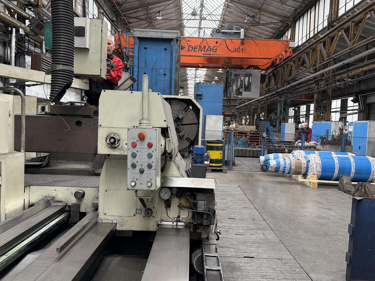 Used Poreba TCF 160 x 6000 CNC Three Slides Horizontal Lathe