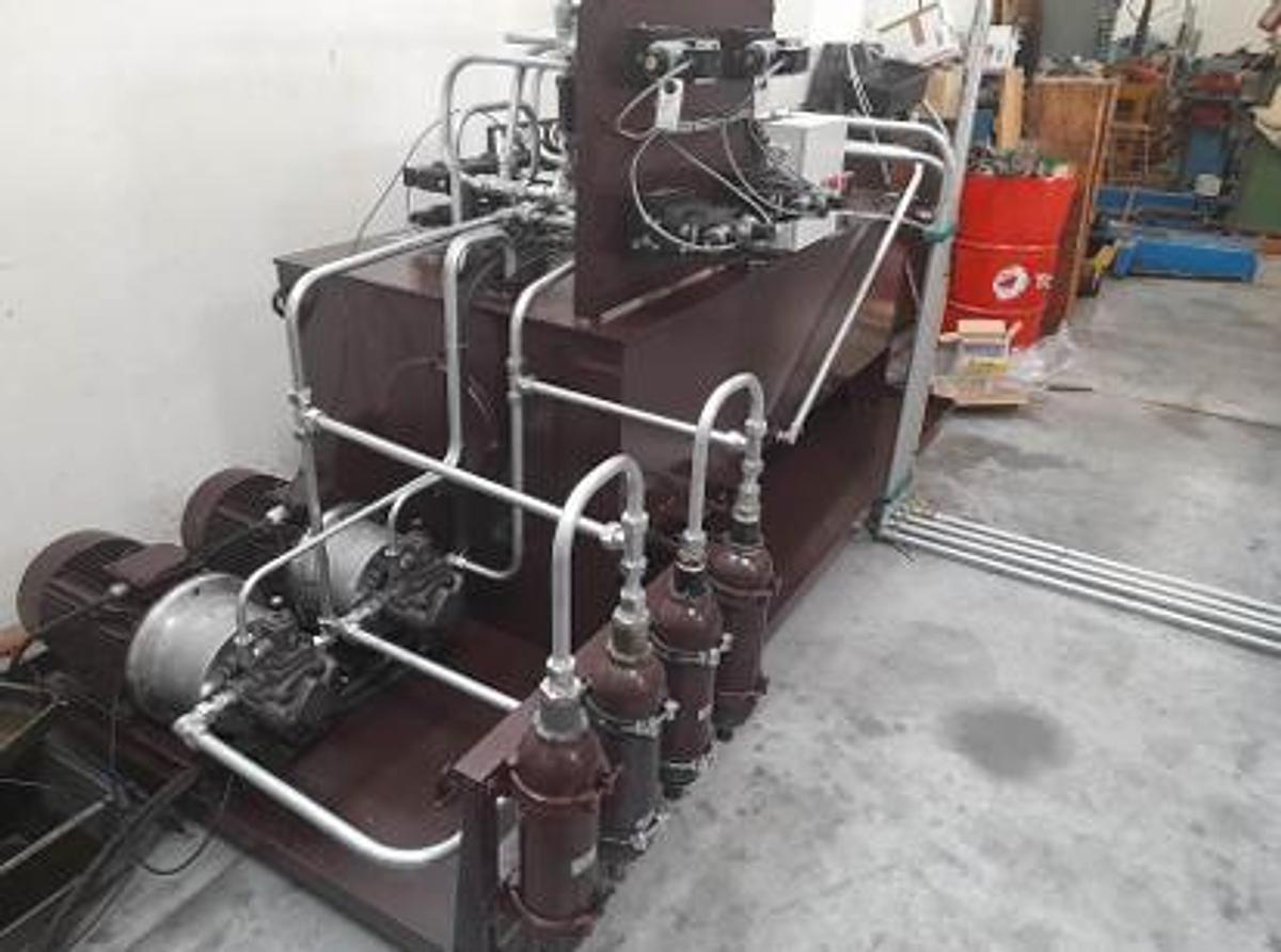 Used Kranatorsk 150-280 Bar Peeling Machine