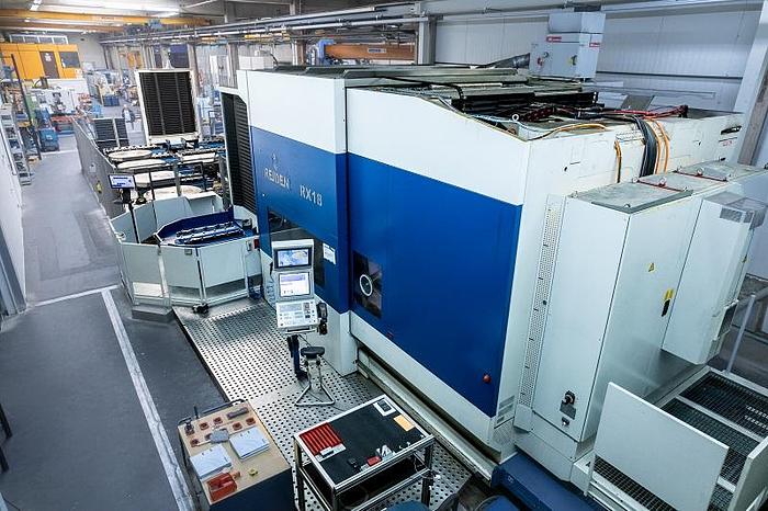 Used Reiden RX18 5-Axis Universal Machining Center with 12-Fold Pallet Changer