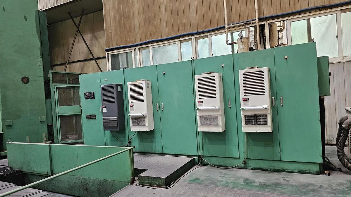 Used Hankook VTC 5060Y CNC Double Column Vertical Boring & Turning Machine with Y-Axis Traveling Table, Live Spindle, C-Axis