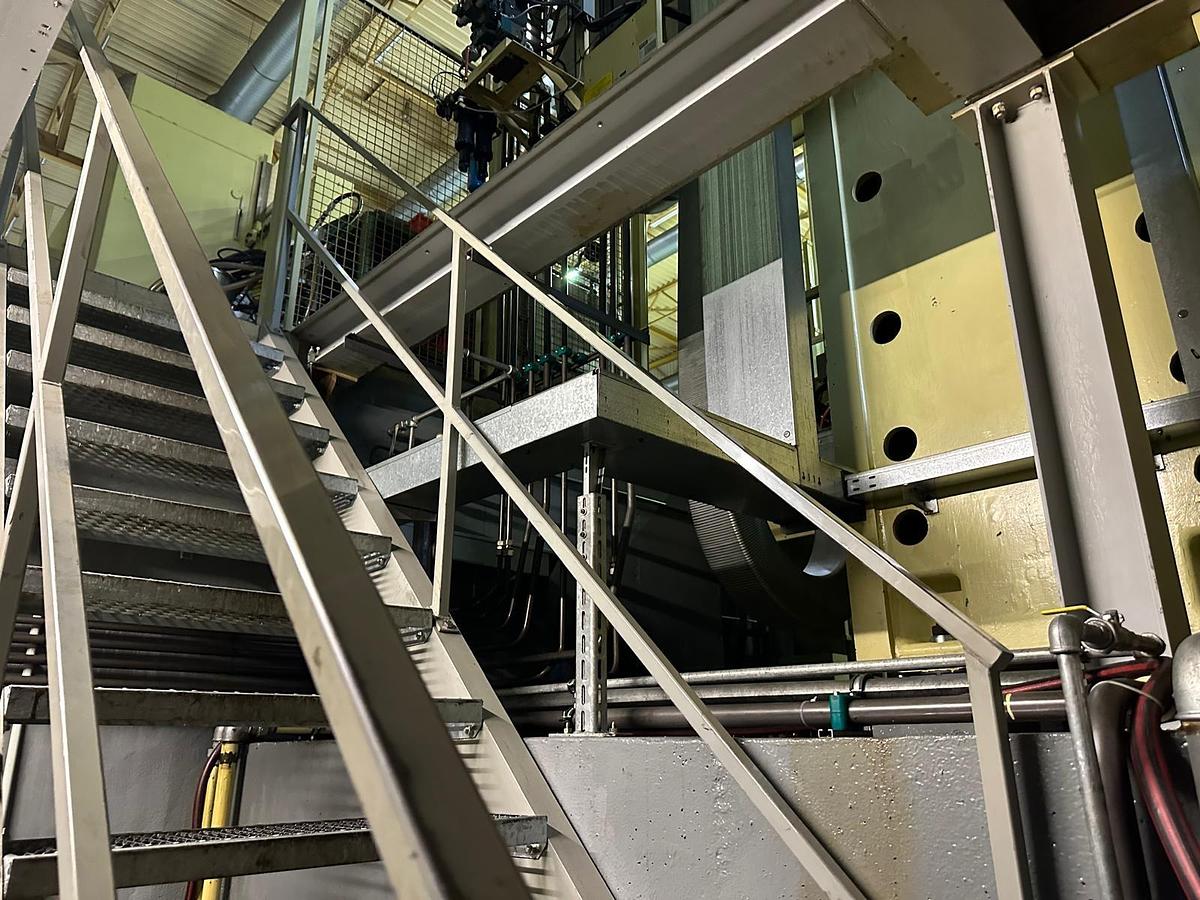 Used Dorries Scharmann Contumat 3 MC: VC 4200/360 CNC Vertical Boring & Milling Machine with Live Spindle on Vertical Ram & Live Spindle on Side Head