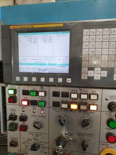 Used OM NEO – 26 CNC Vertical Turning Lathe