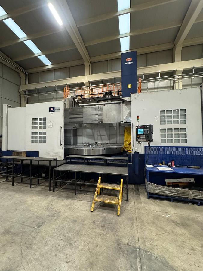 Used Honor Seiki VL-400CM CNC Vertical Boring & Milling Machine with Live Spindle & Table C-Axis