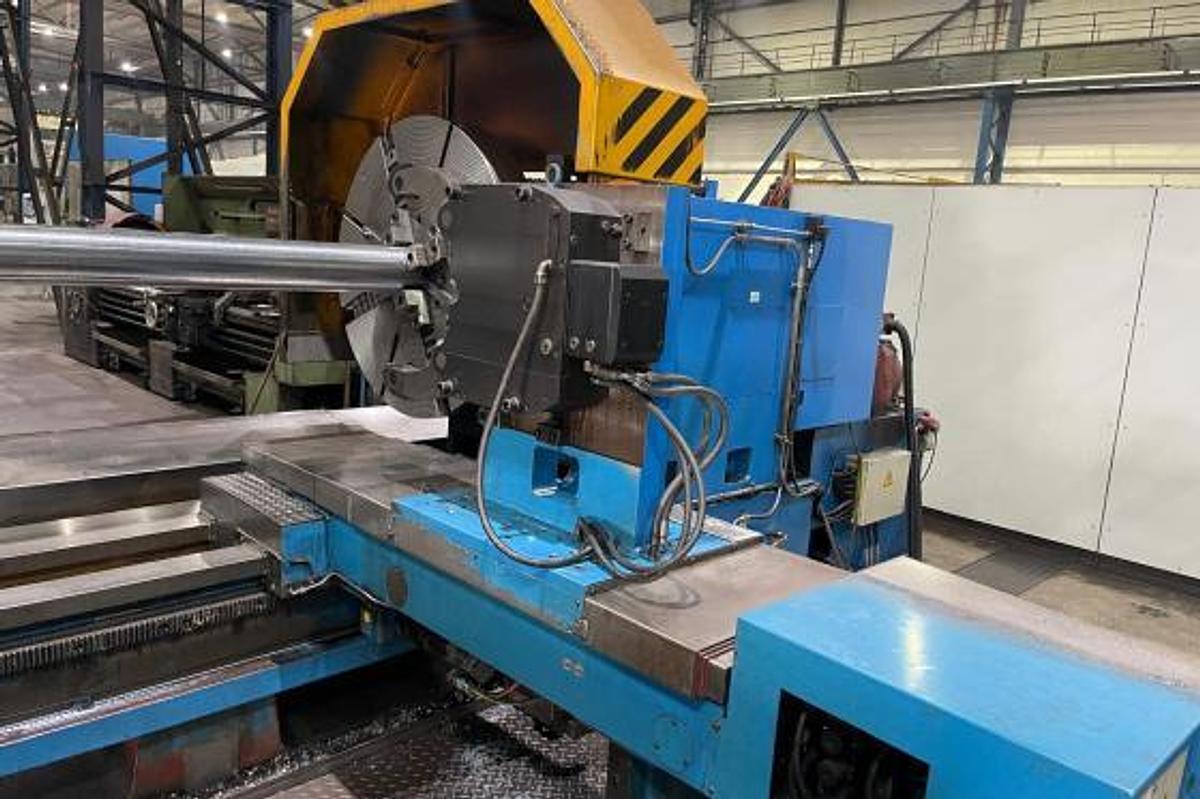 Used Giuseppe Giana GGH 1100/760 x 12000 CNC Horizontal Lathe