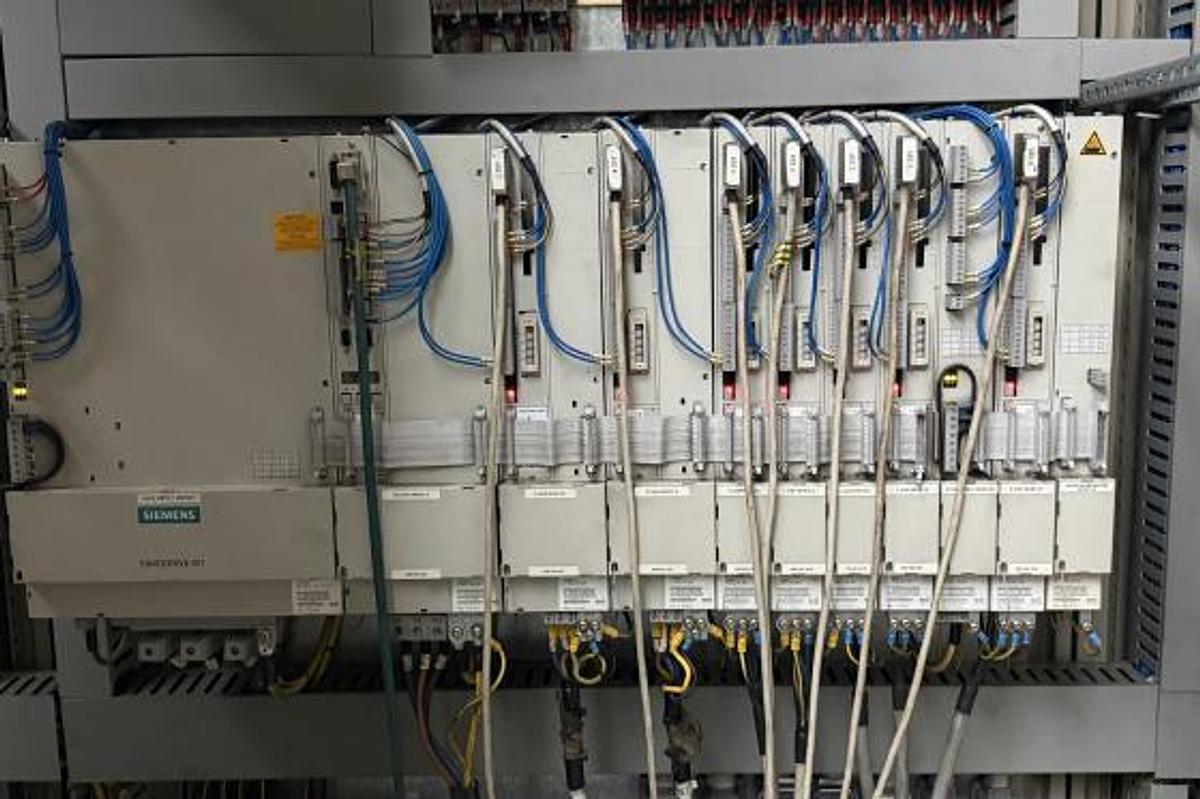 Used Tacchi HD3 / 130L CNC Horizontal Lathe with Live Spindle Milling Tower & C-Axis