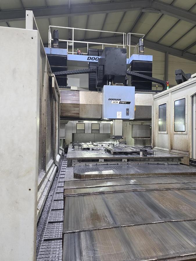 Used Doosan BM 2740M CNC Bridge Type Machining Center