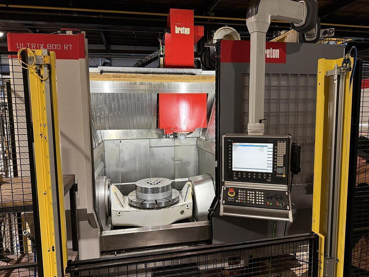 Used 3x Breten 5-Axis Machining Centers with Fanuc Robot Loader 