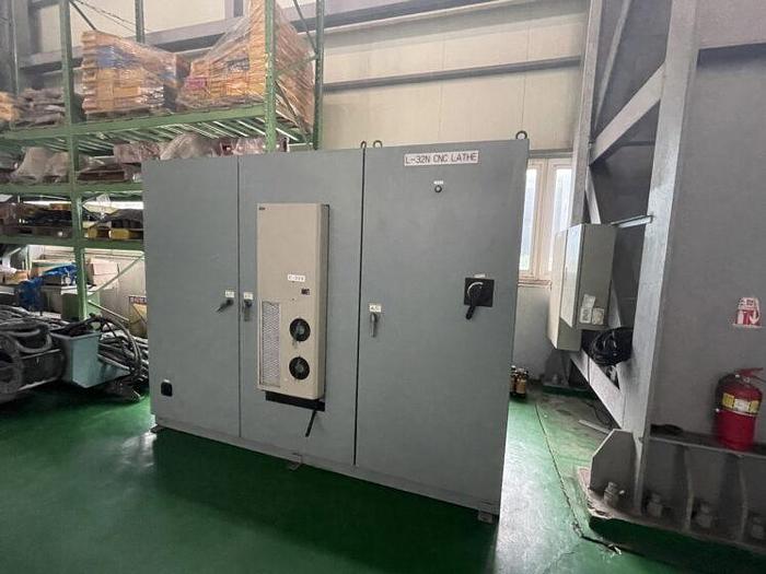 Used Karats L-32N CNC Heavy Duty Horizontal Lathe